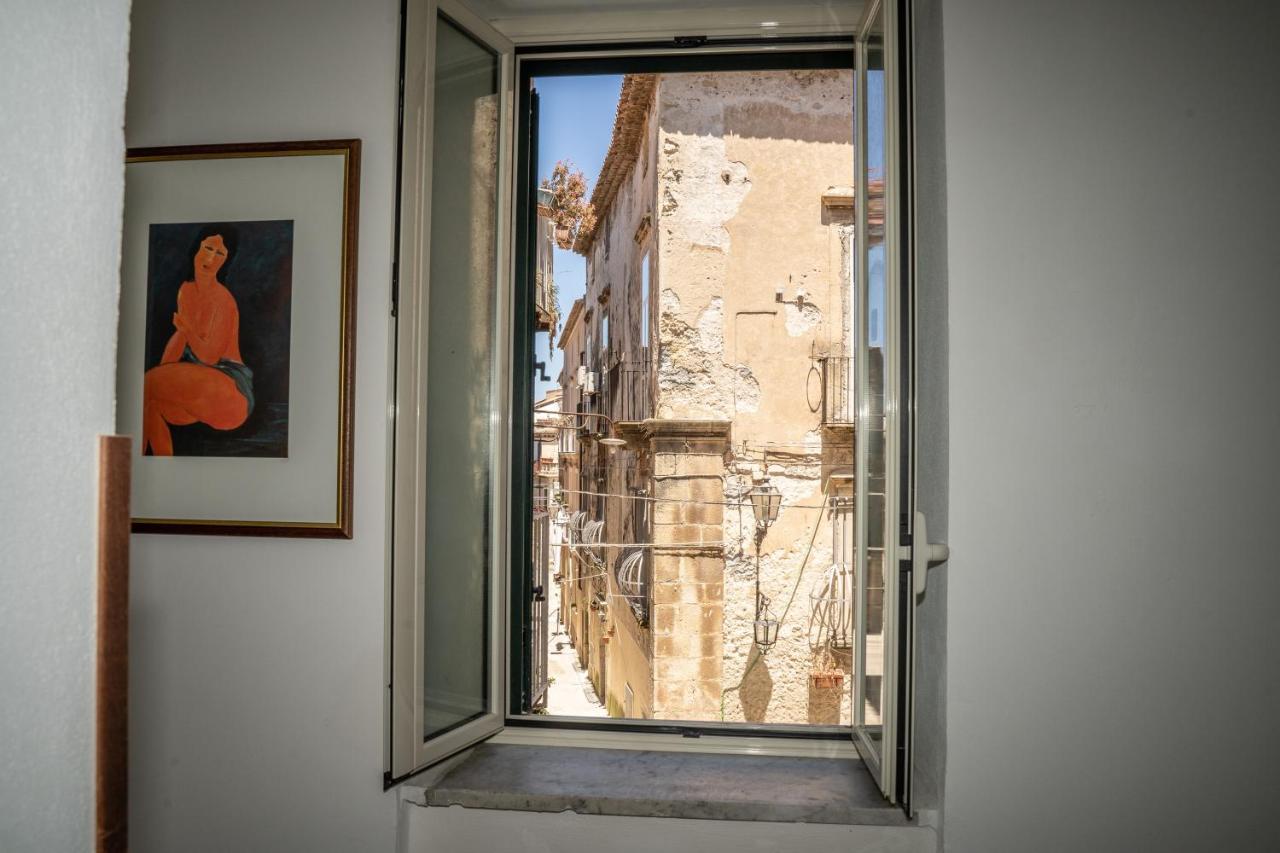 Palazzo Tranfo Al Duomo Accommodation Tropea Exterior foto